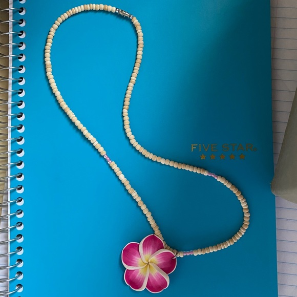 Beaded Flower Necklace from Hawaii - Picture 5 of 5